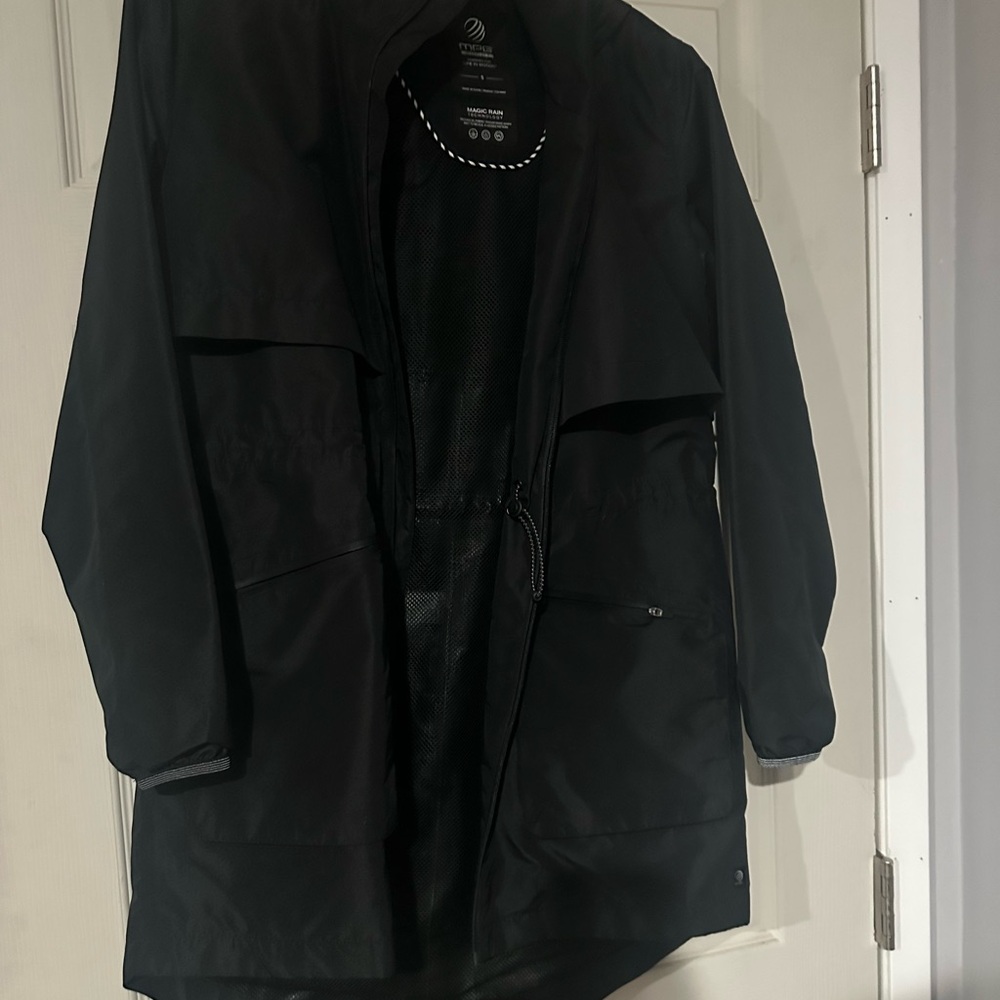 MPG Women's Black Raincoat